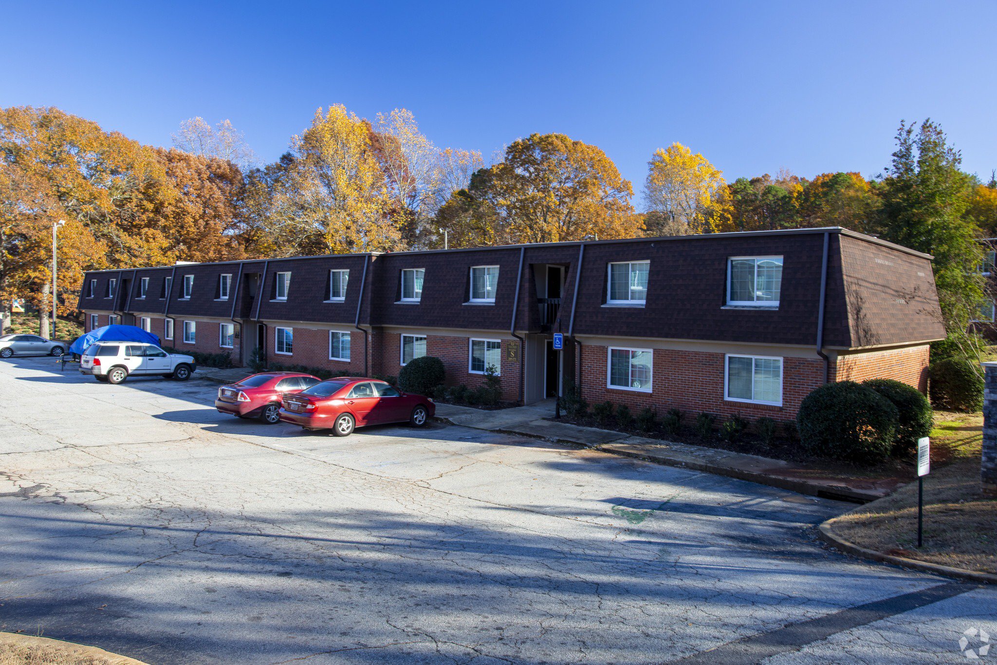 exterior view at Eagle Trace Apartments in Greenville, South Carolina