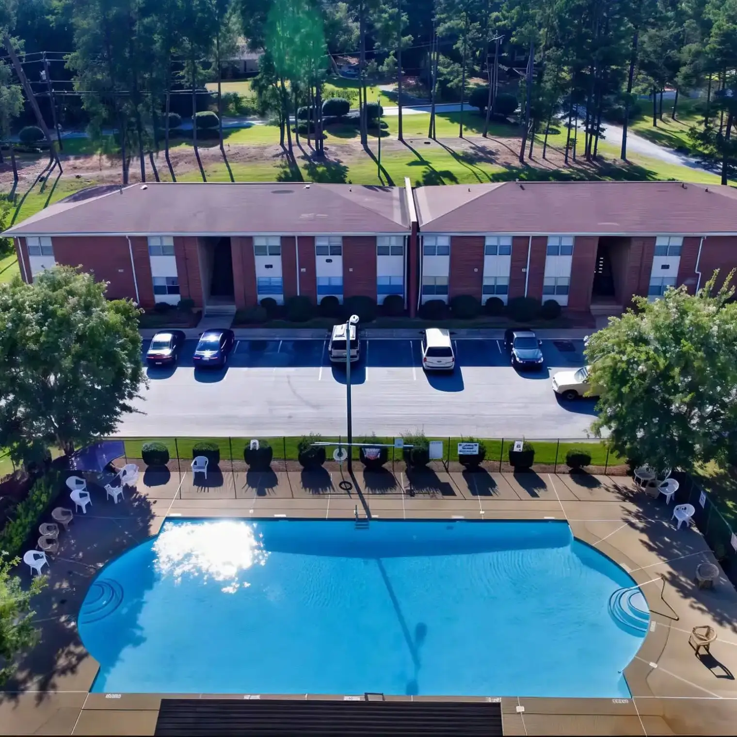 eagle trace apartments pool