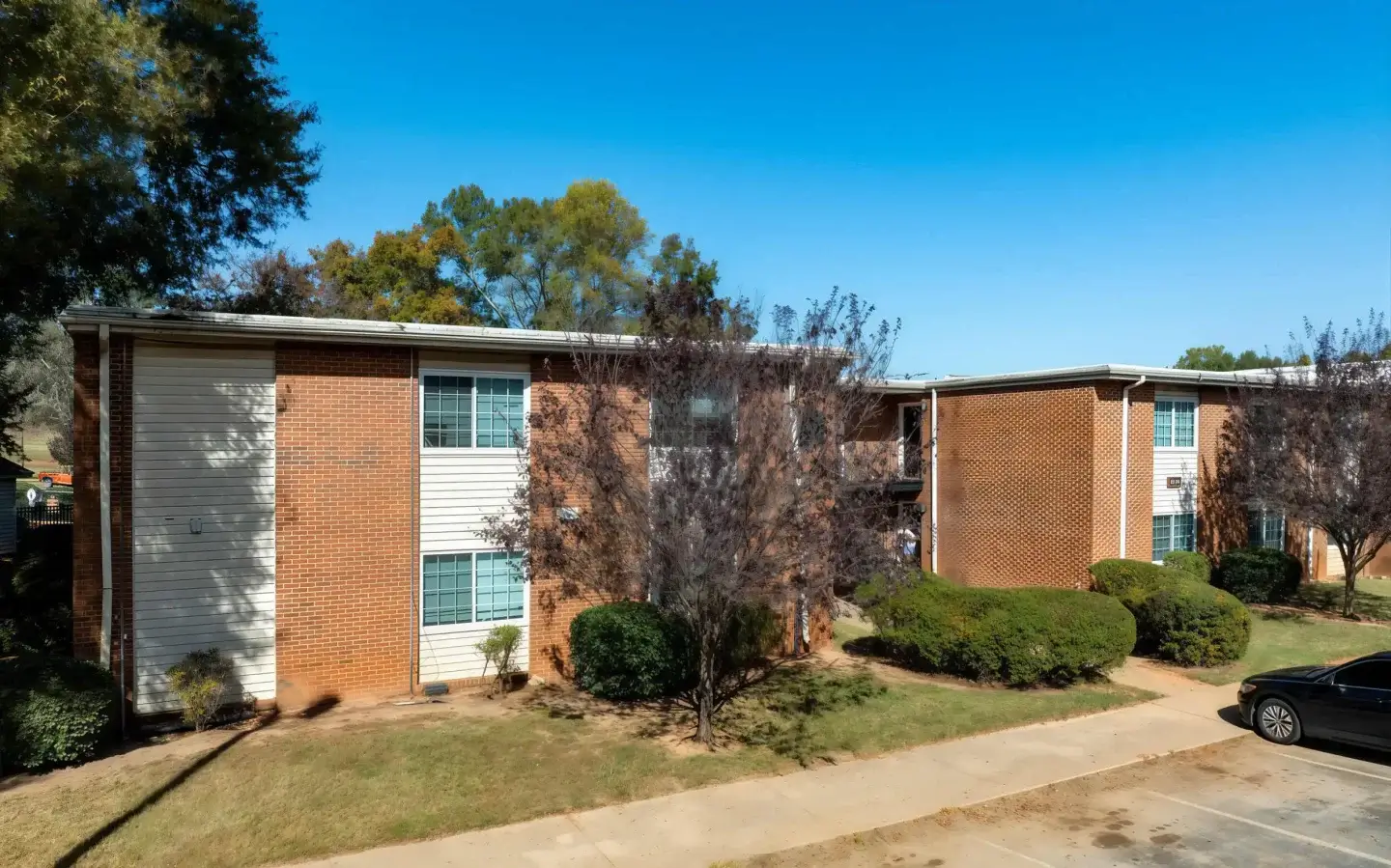 eagle trace apartments exterior