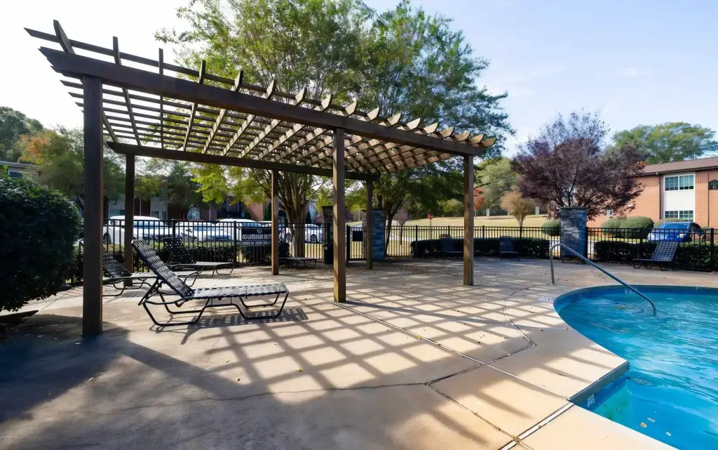 eagle trace apartments sundeck